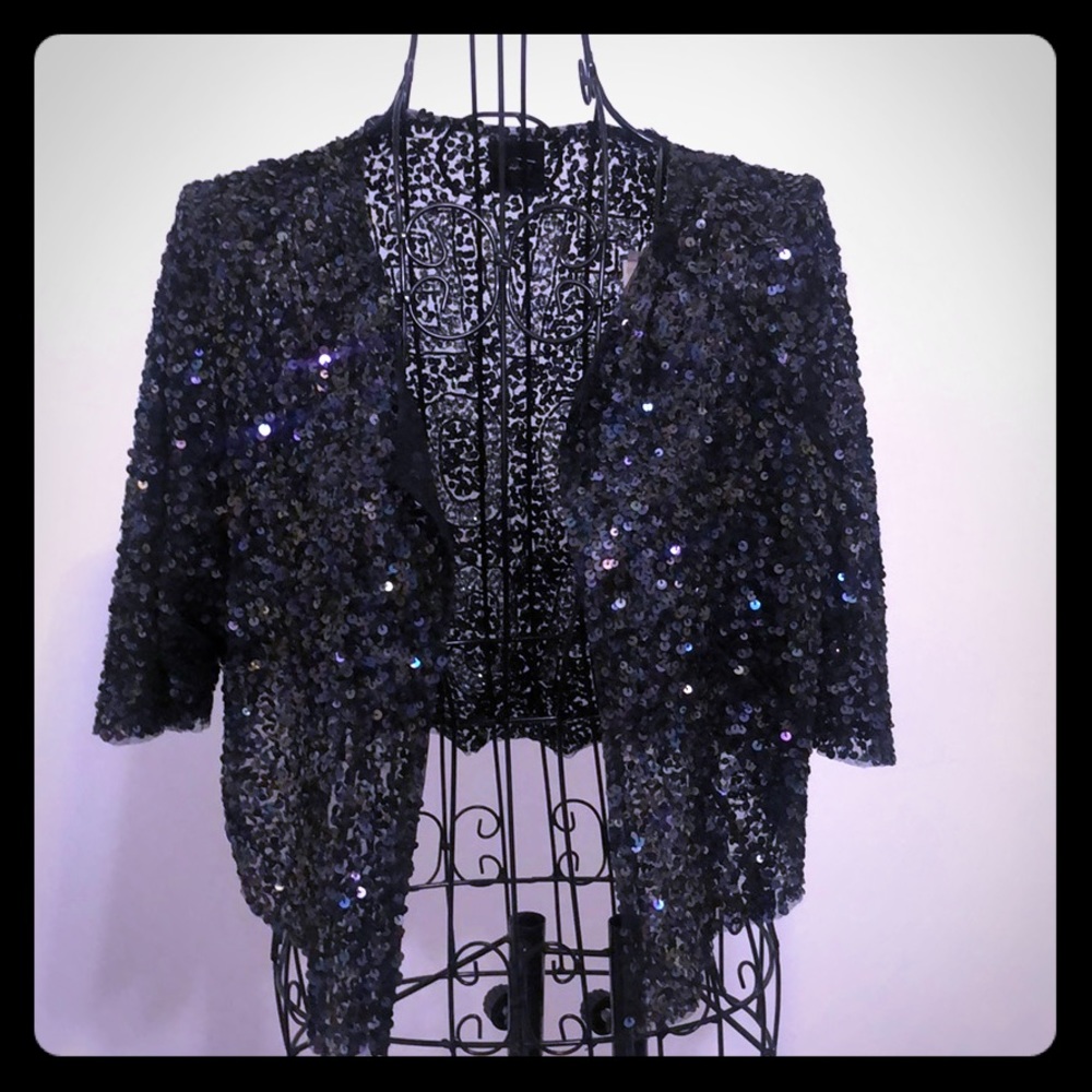 Sequin caplet
